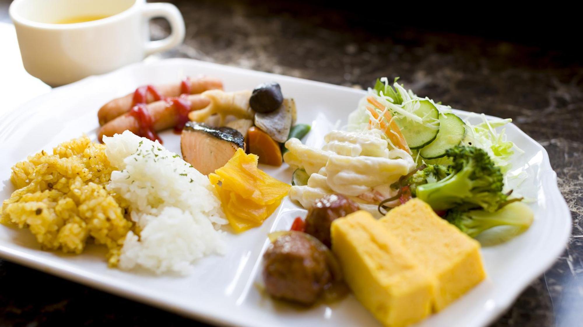 Toyoko Inn Hokkaido Asahikawa Ekimae Ichijo Dori Eksteriør bilde